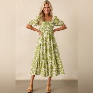By The River IN THE RIGHT PLACES CHARTREUSE GREEN
FLORAL MIDI DRESS sz Large